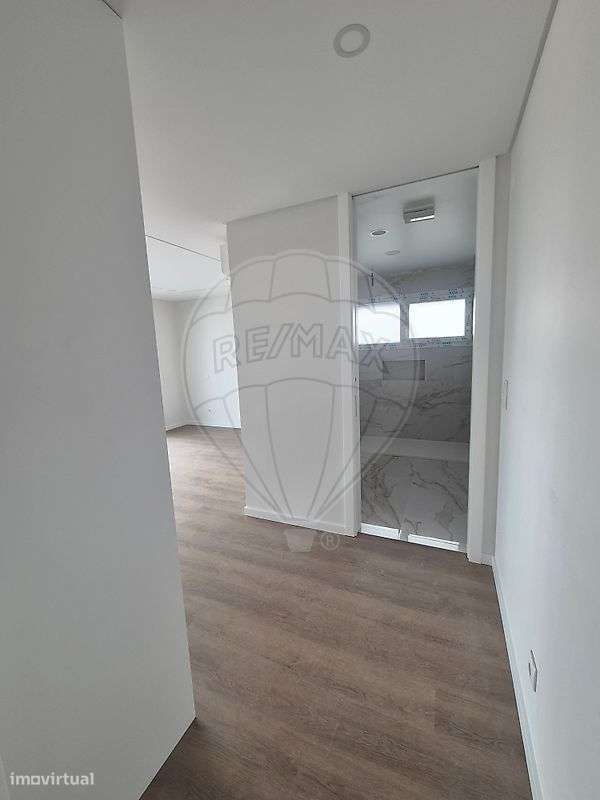 Moradia T5 para venda - Grande imagem: 5/6