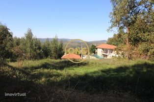 Terreno de 974m2 com viabilidade de construção para venda