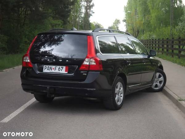 Volvo V70 2.5T Summum - 4