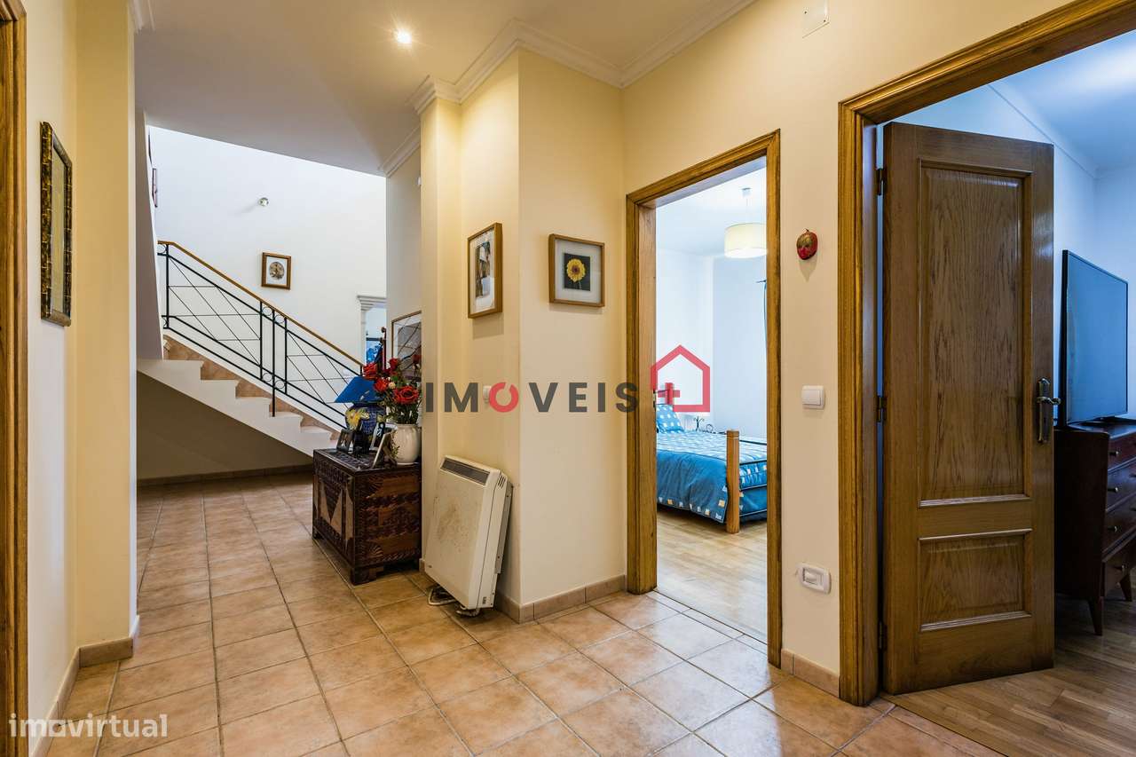 Moradia T5 - São Jorge-19