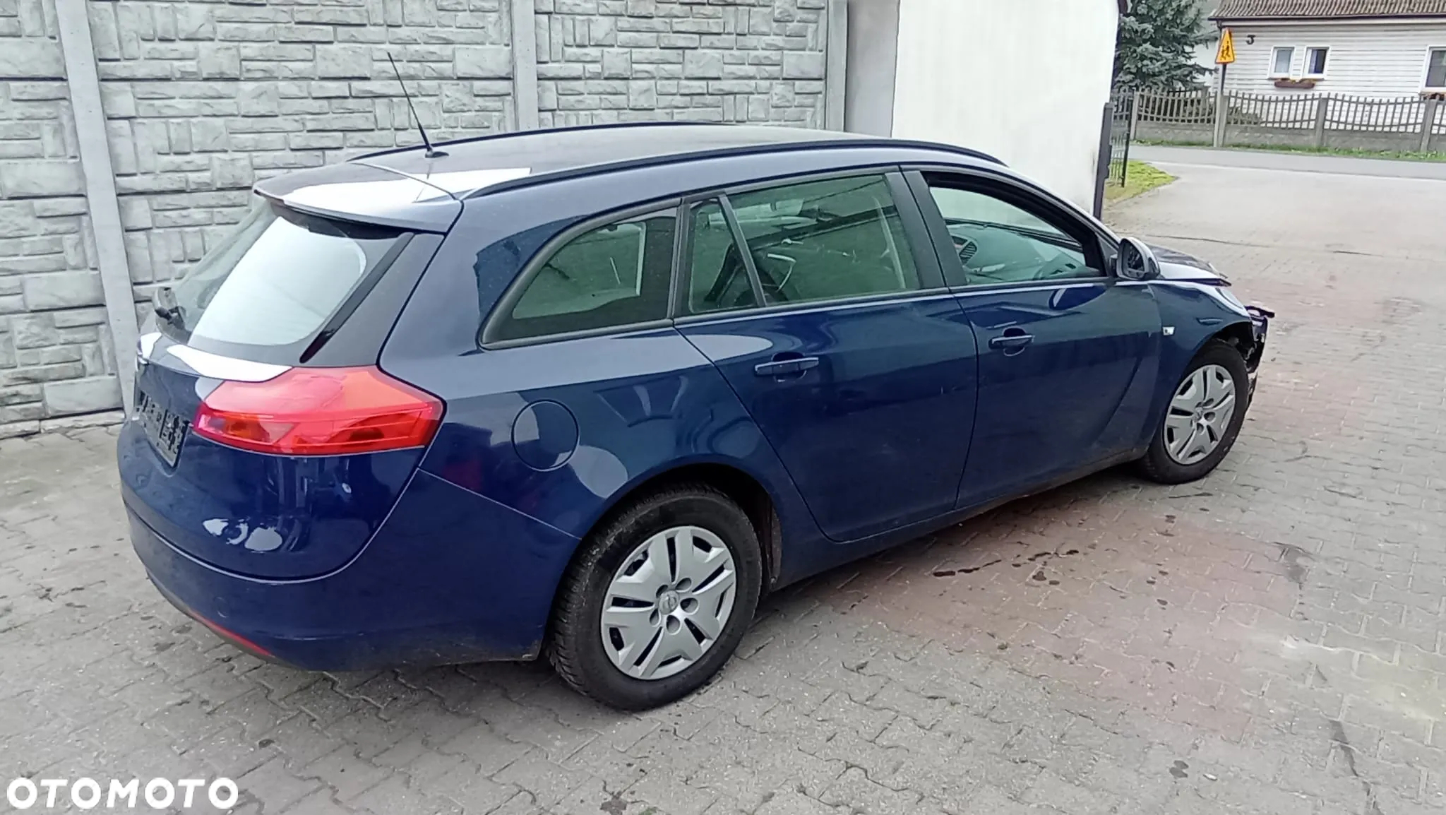 Opel Insignia 1.6 - 8