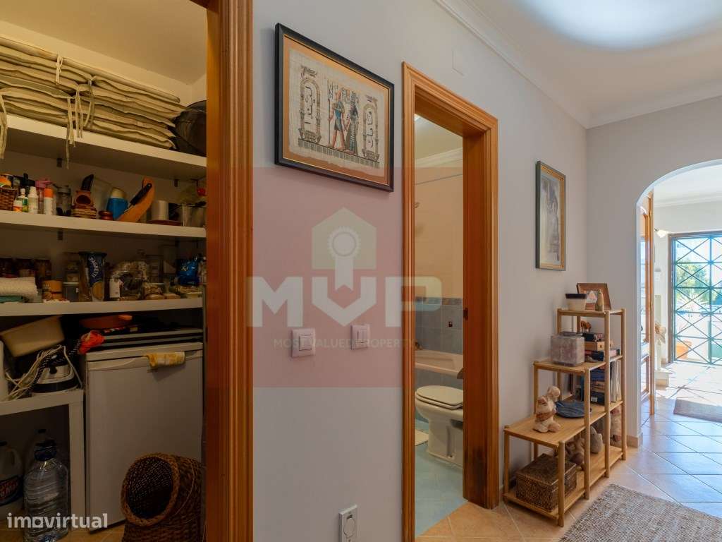 Moradia em banda V3 em Quelfes-9