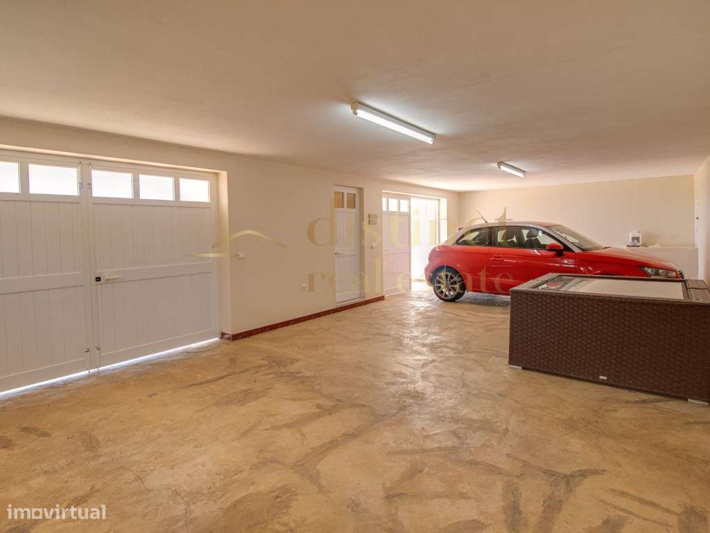 Moradia com 2 quartos e boas vistas-22