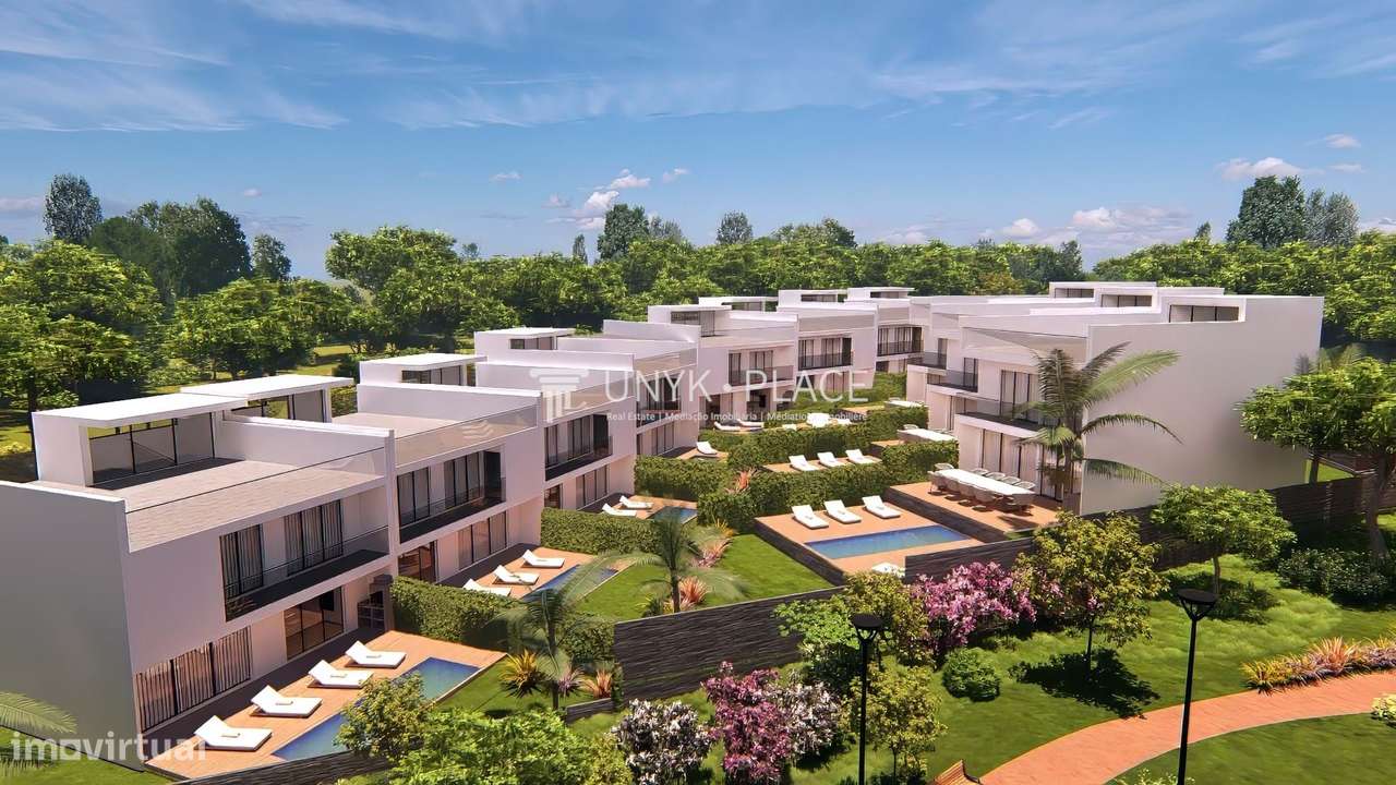 Moradia T3 em Projeto com Piscina Privada-4