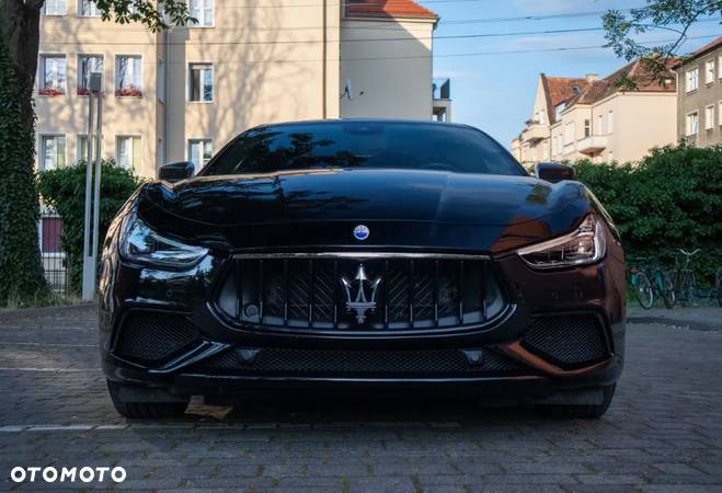 Maserati Ghibli GranSport - 3