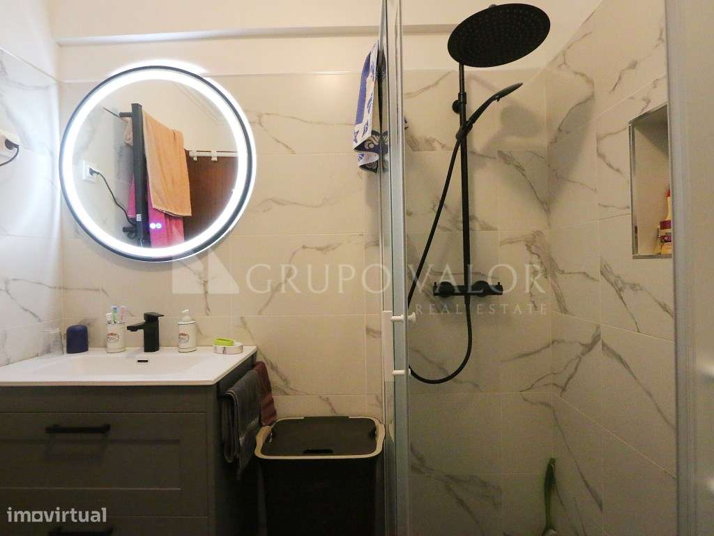 Apartamento T2 com Arrecadação, Algueirão Mem Martins-19