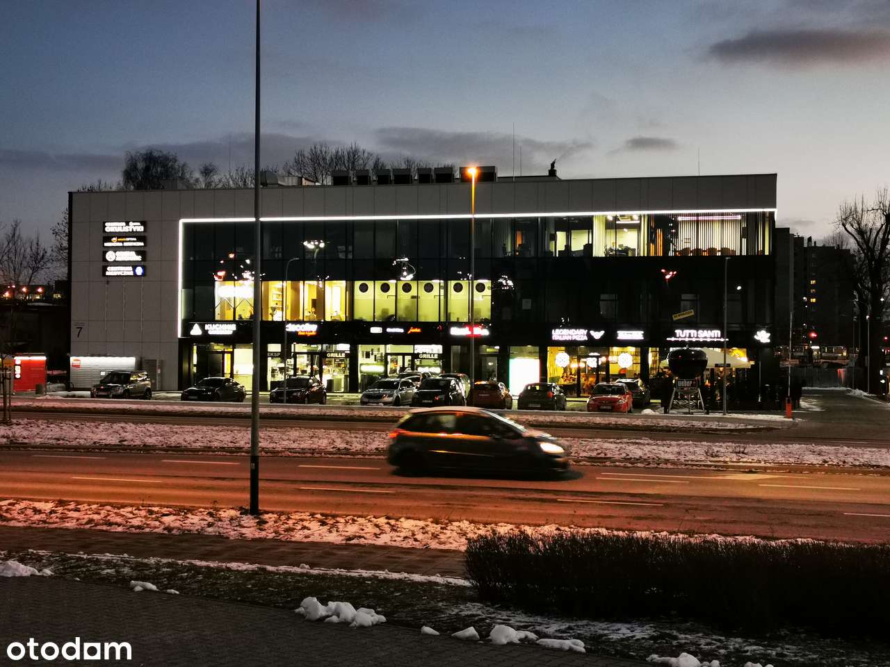 TOP Lokal 100 m² pod Medycynę lub Usługi Biura Duży Parking !!!!