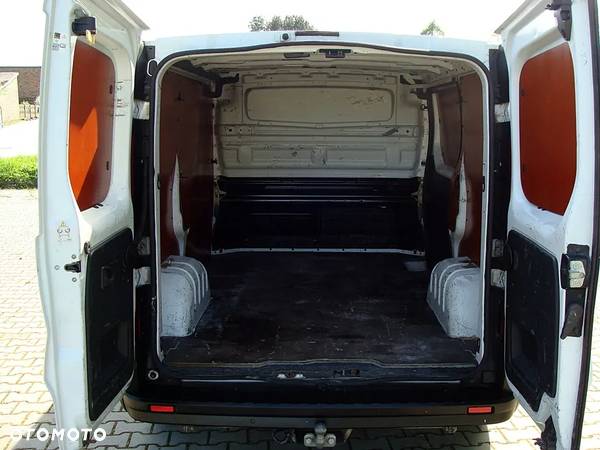 Renault Trafic - 15