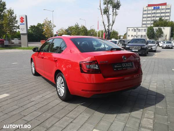 Skoda Octavia - 7