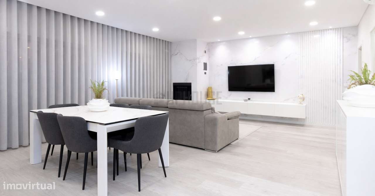 Apartamento T3 com Terraço de Excelência - Junto à Cidade-0