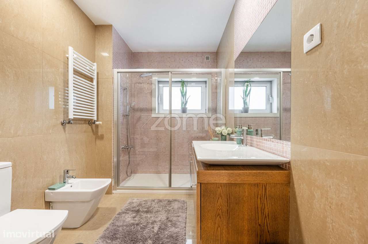 Moradia T3 c/Suítes e Piscina na Quinta das Luzes-25