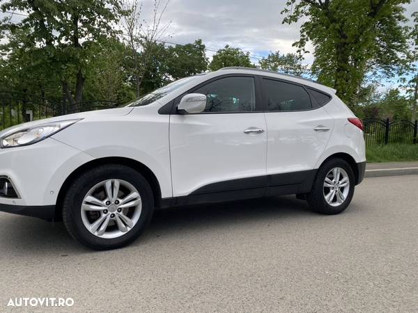 Hyundai ix35 2.0 CRDi 4WD Premium - 4