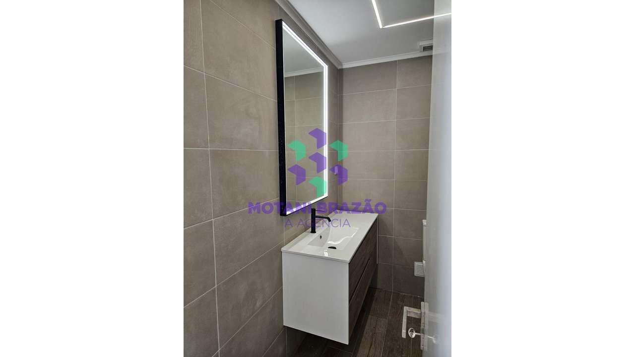 Apartamento T2  Almada-6