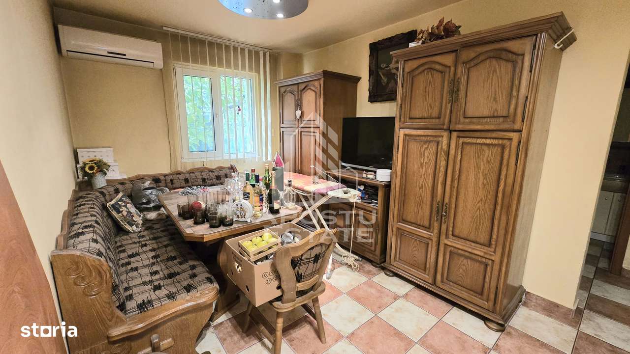 Apartament 4 camere, 2 bai, decomandat, etaj 1, Circumvalatiunii - Imagine principală: 2/9