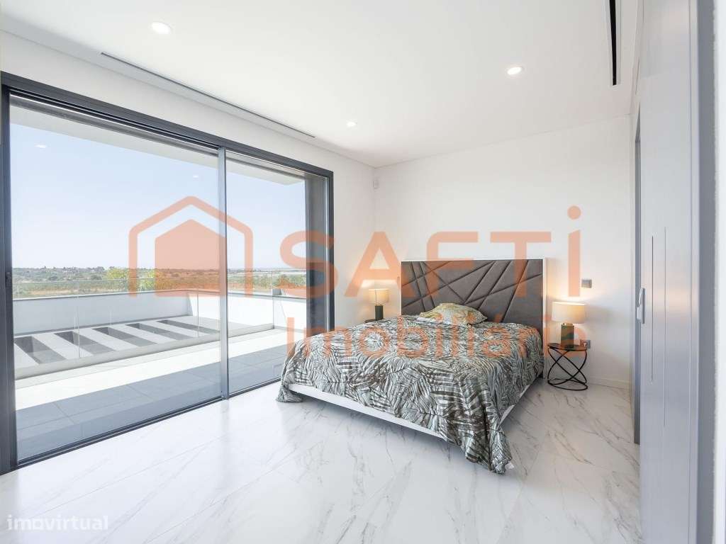 Moradia à venda em Pêra-16