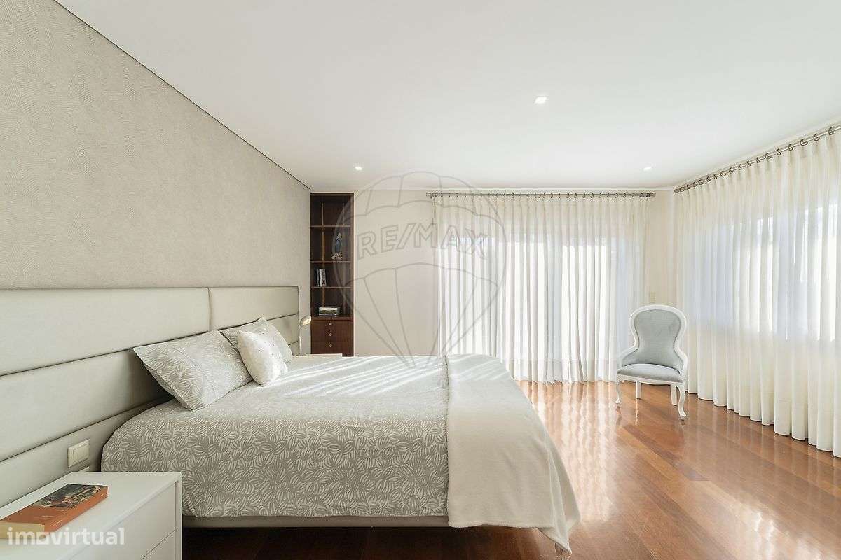 Moradia T4 para venda - Grande imagem: 1/31