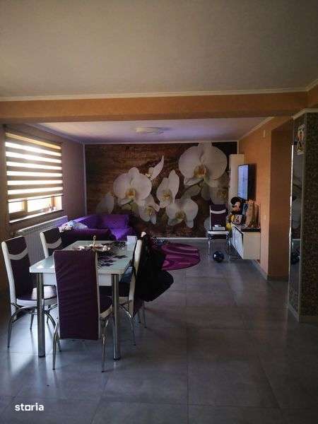 Vand casa P+E+teren. - Imagine principală: 4/8