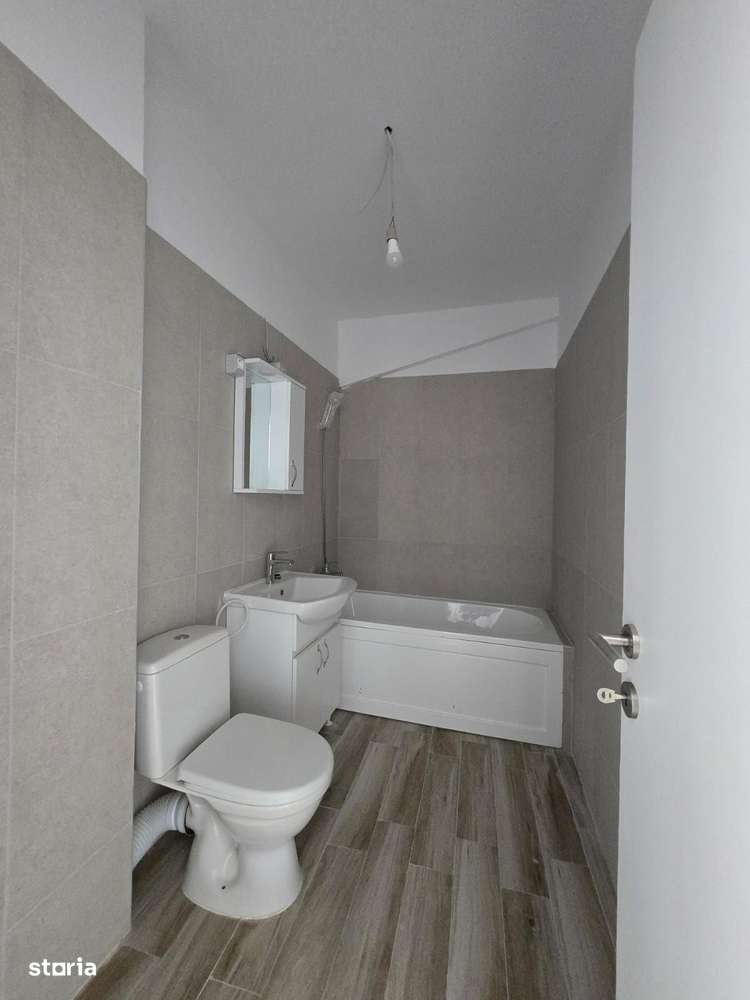 Apartament 3 camere-gata de mutare-Berceni!-10