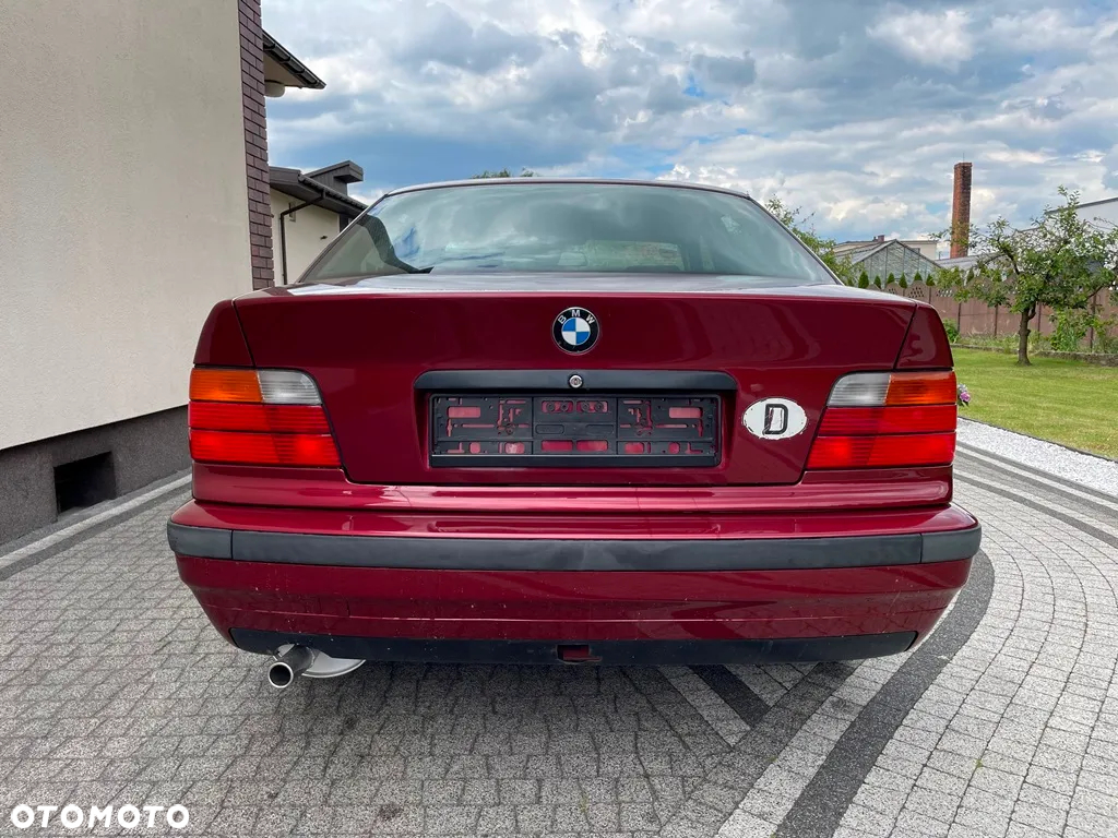 BMW Seria 3 316i - 8