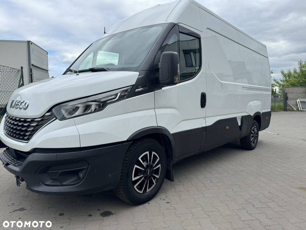 Iveco Daily 35-160 Hi-Matic - 2