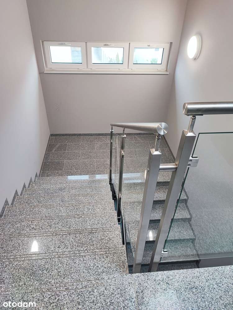 Komfortowe • Duży balkon • Plus garaż • Pod klucz-13