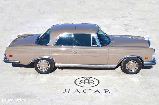 Mercedes-Benz 280 - 4