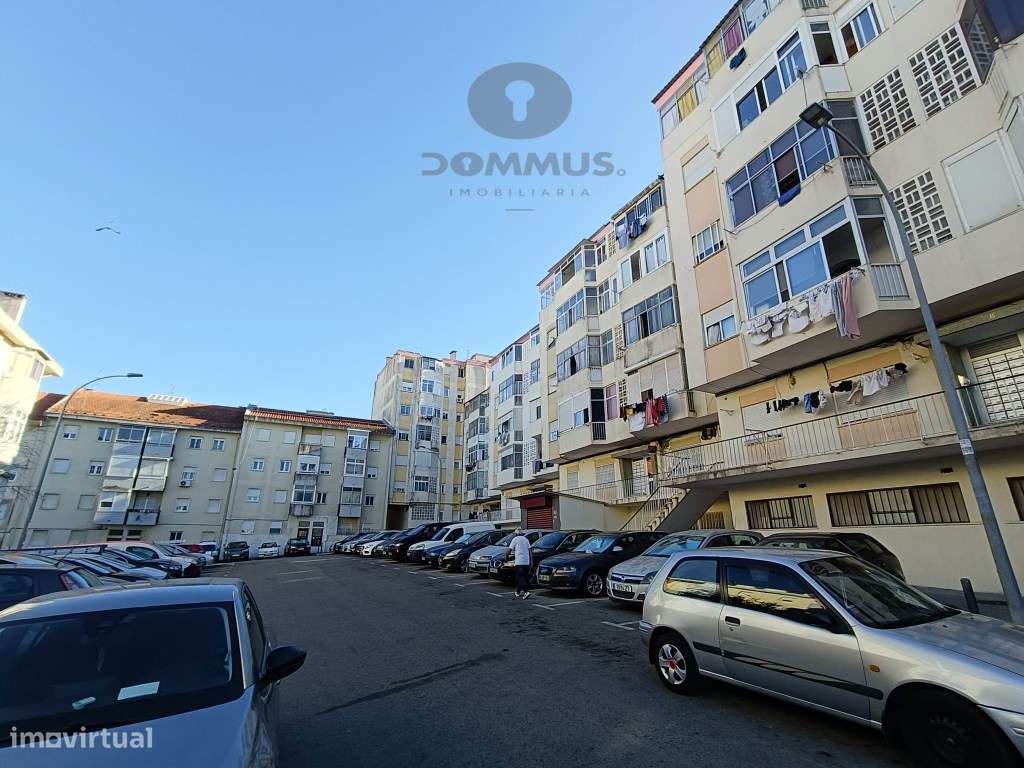 Apartamento T1 na Reboleira totalmente remodelado com terraço-20