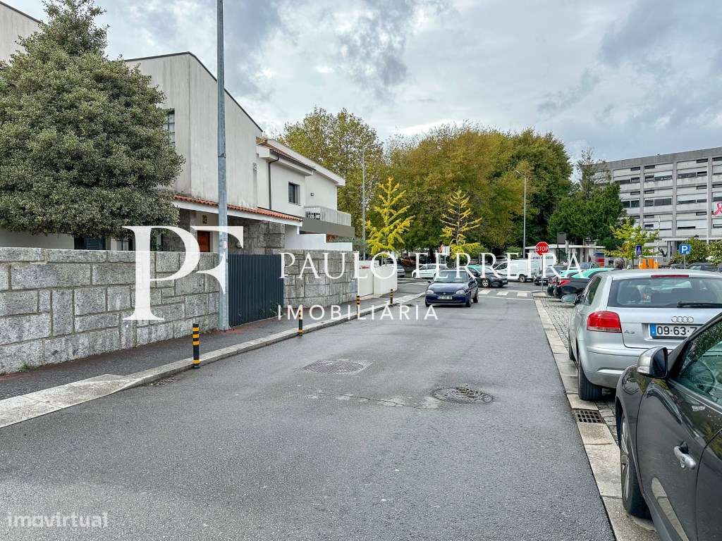 Moradia T4 no centro de Famalicão - Grande imagem: 4/32