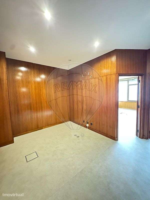 Escritório  para arrendamento - Grande imagem: 2/9