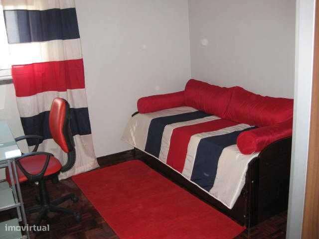 T2 Parede / Carcavelos / Cascais - Grande imagem: 5/9