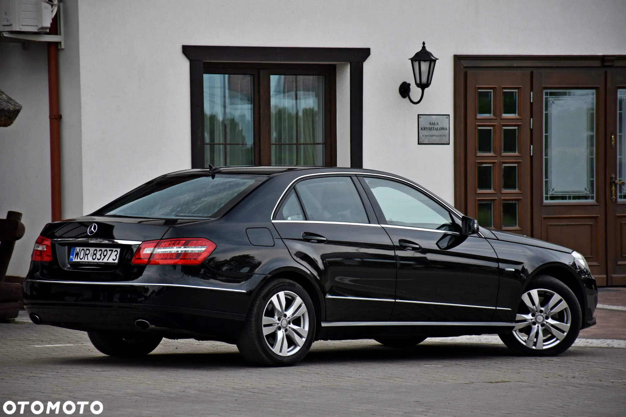 Mercedes-Benz Klasa E 350 CGI BlueEffICIENCY Avantgarde - 24