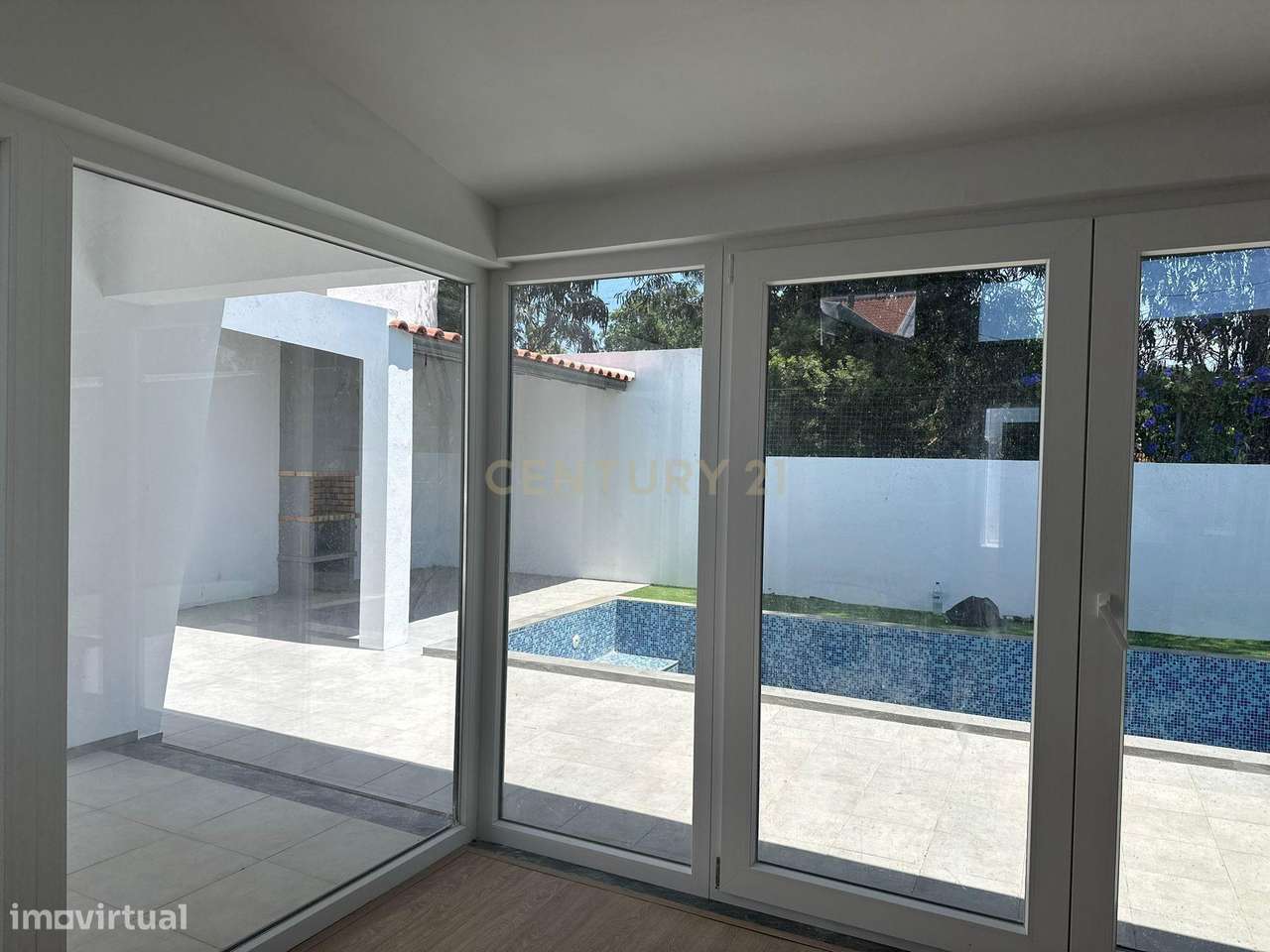 Moradia Térrea de Excelência no Alto do Índio – Conforto, Elegância e-11
