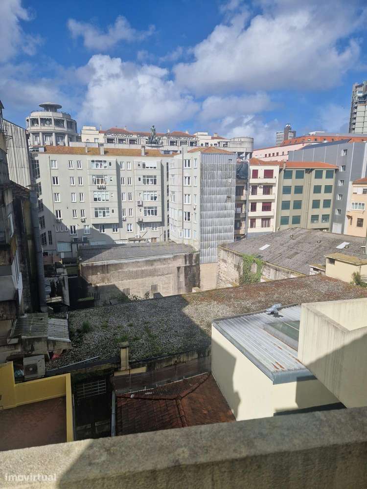 Apartamento  170m2 para remodelação total na Rua Santa Catarina - Port-7