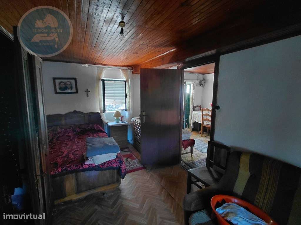 Casa Rústica em Pedra com Terreno para Restauro - Cambeses, Cabecei...-26