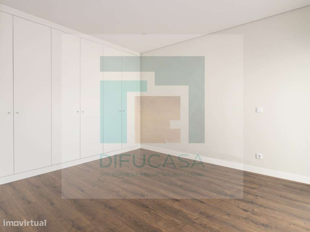 R128 Moradia T6 Azeitão-19