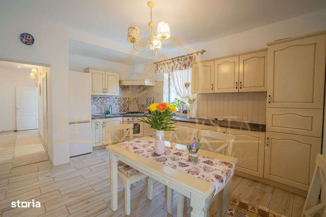 Agigea, lângă Constanța - Casă cu curte, terasă și pod amenajat! - Imagine principală: 4/18