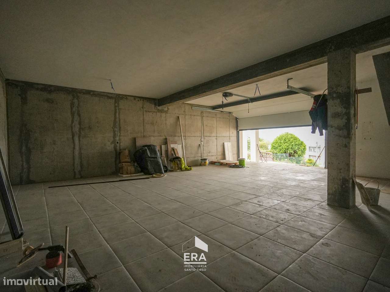 Moradia V3 com piscina em Roriz, Santo Tirso-31