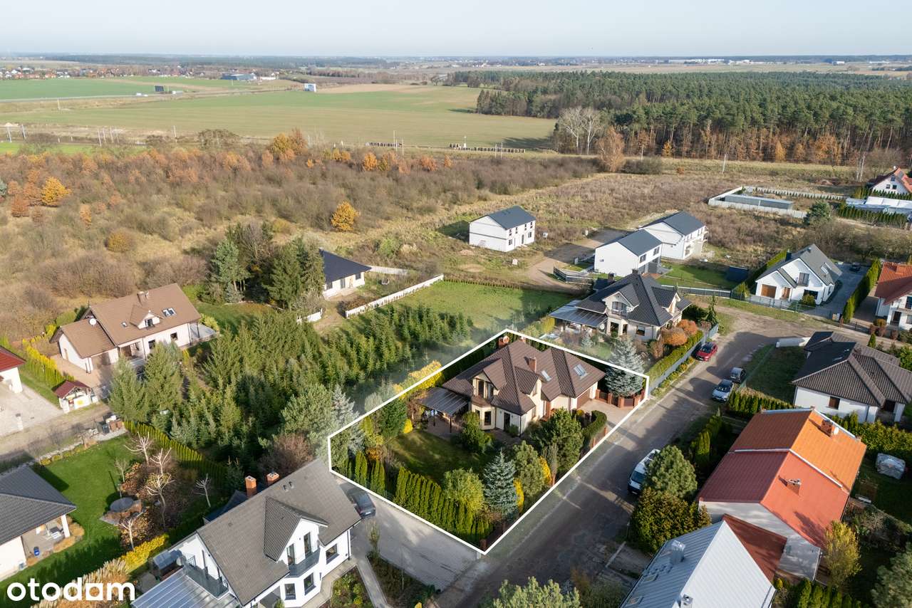 Przestronny LUKSUSOWY dom wolnostojący z wyjątkowym ogrodem!-17