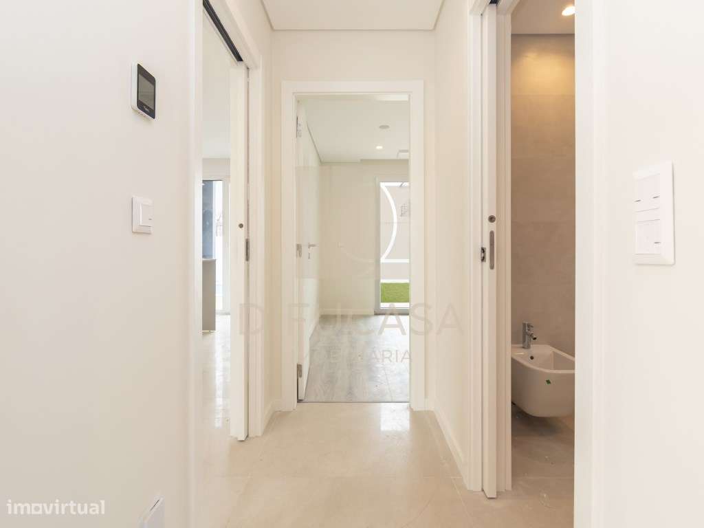 Moradia Isolada T4 c/ Piscina e Garagem-22