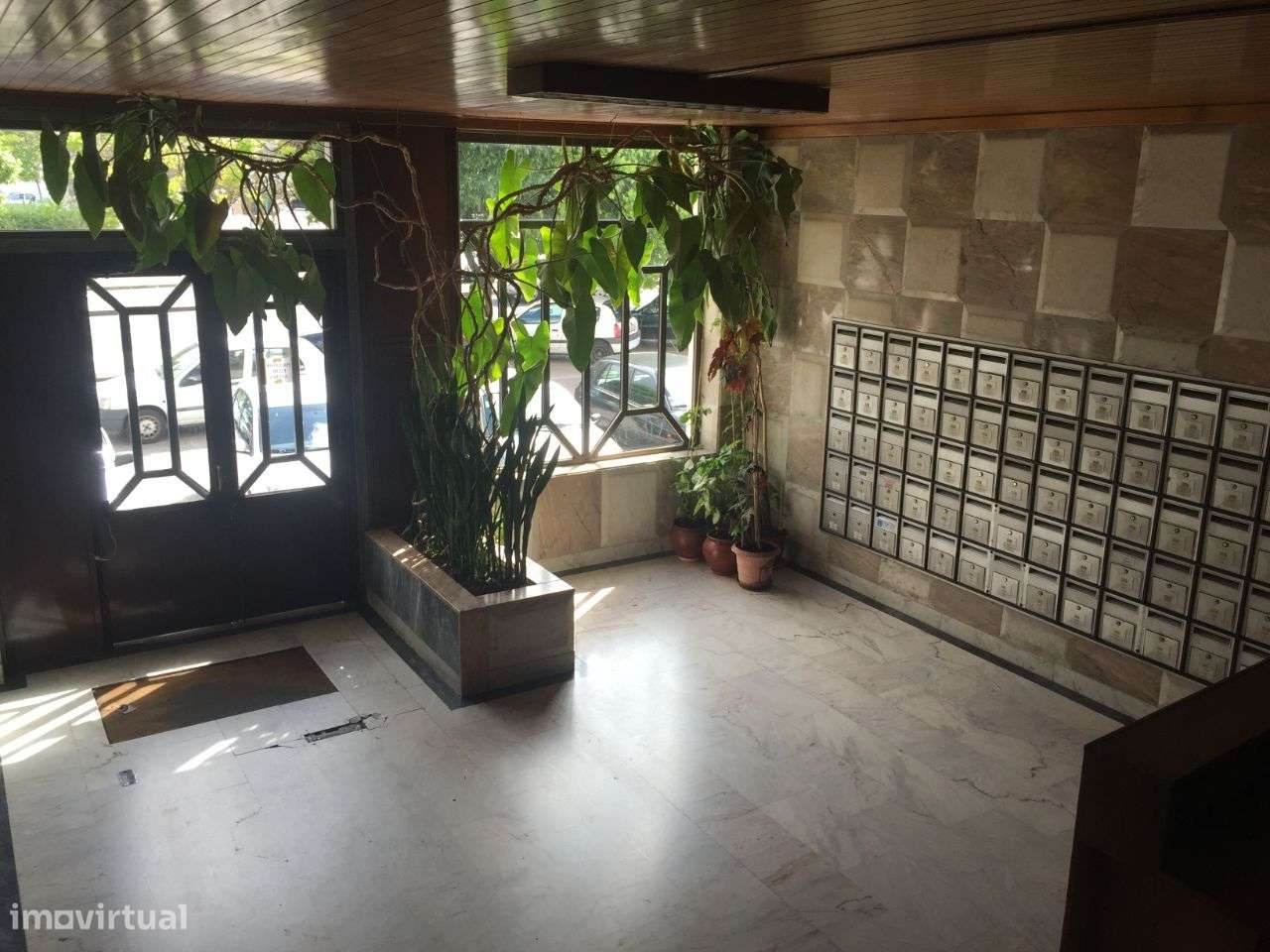 Escritório ARRENDADO nas Paivas-21