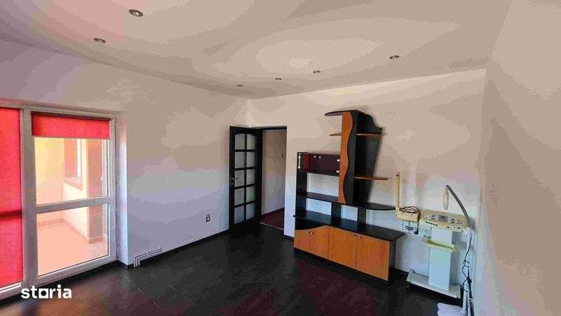 PROPRIETAR-apartament pretabil birouri,140 mp,etajul 1 vila Bd. Mamaia - Imagine principală: 5/8