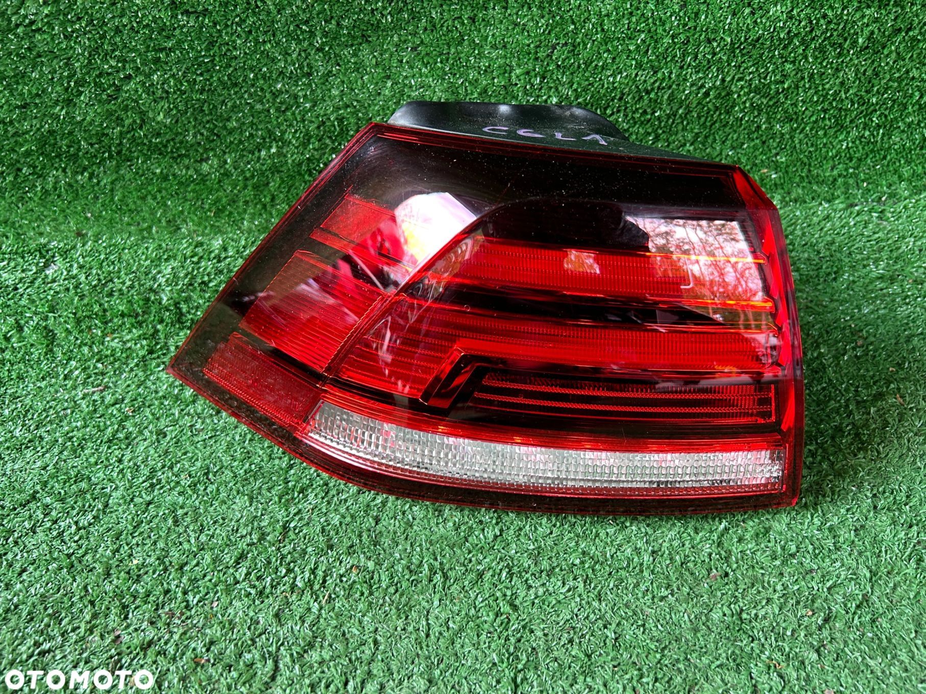LAMPA TYLNA Volkswagen Golf VII LIFT 2018 5G0945095Q - 1