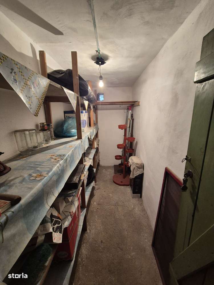 Apartament 4 camere, etajul.1, Moroasa-12