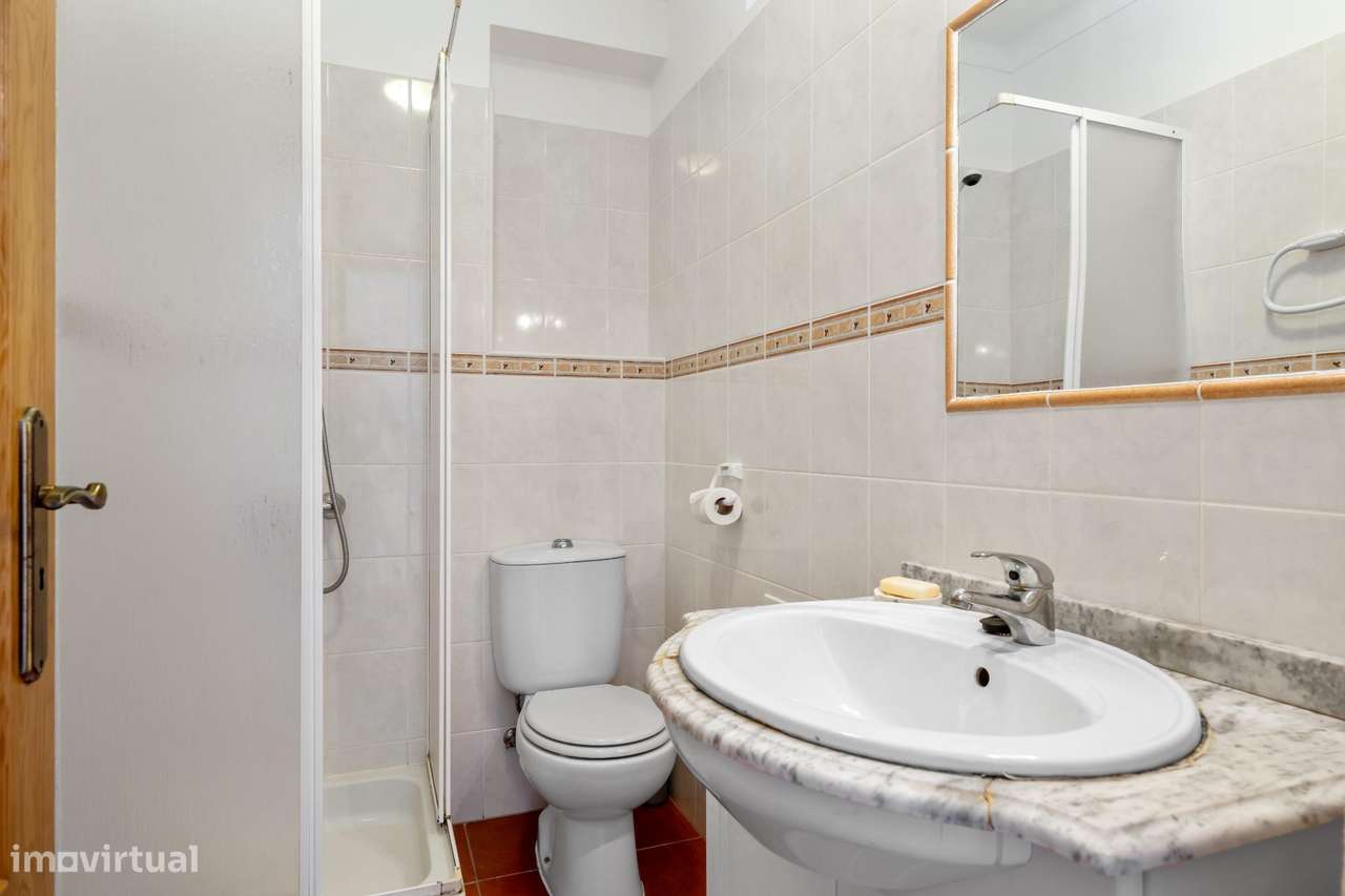 Herdade com moradia T4+1, piscina e lago-28