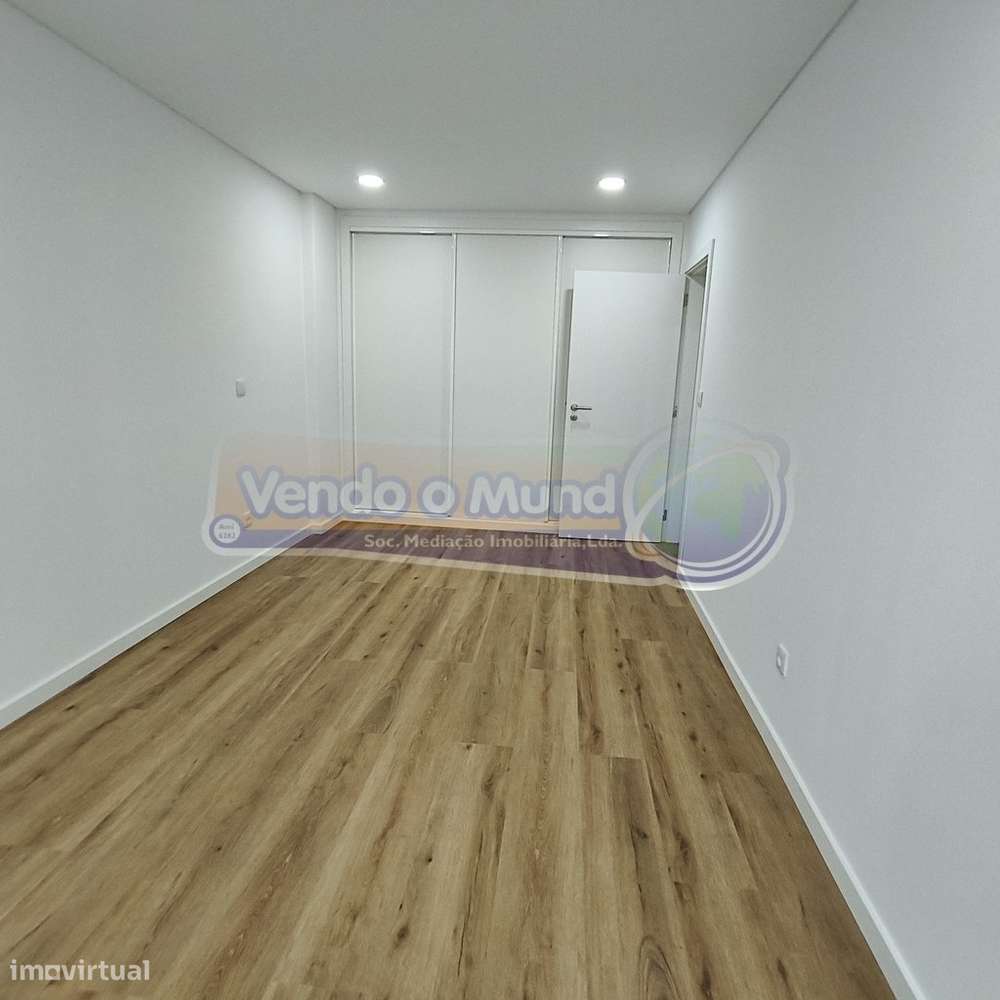 Apartamento T3 na Póvoa de Santa Iria (PSI028)-18