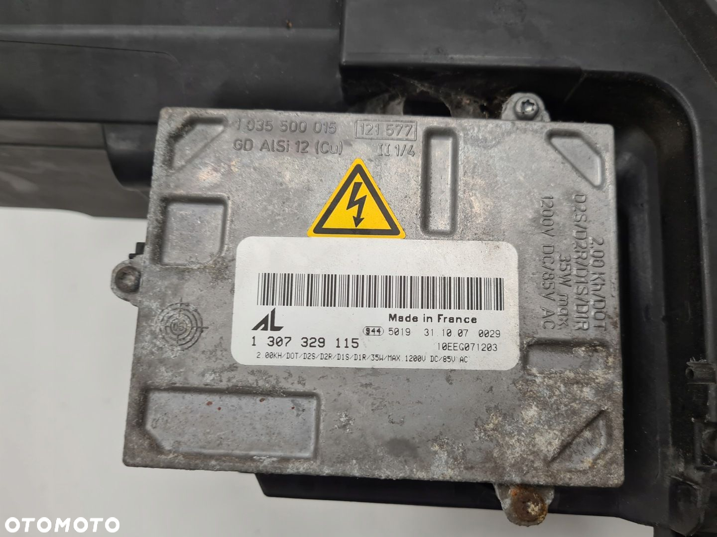 AUDI A3 8P 07R LAMPA PRAWY PRZÓD BIXENON ANGLIK 8P0941004AA - 3