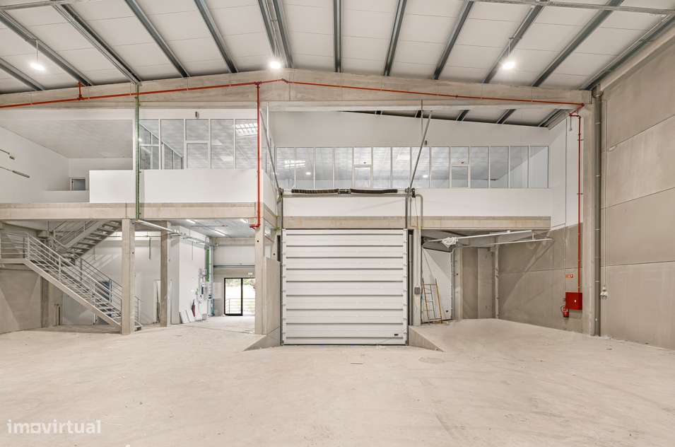 Armazém à venda , Quinta de Matos-8