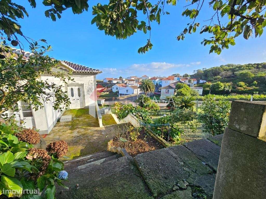 Moradia T4 em Prédio Misto – Fonte do Bastardo-29