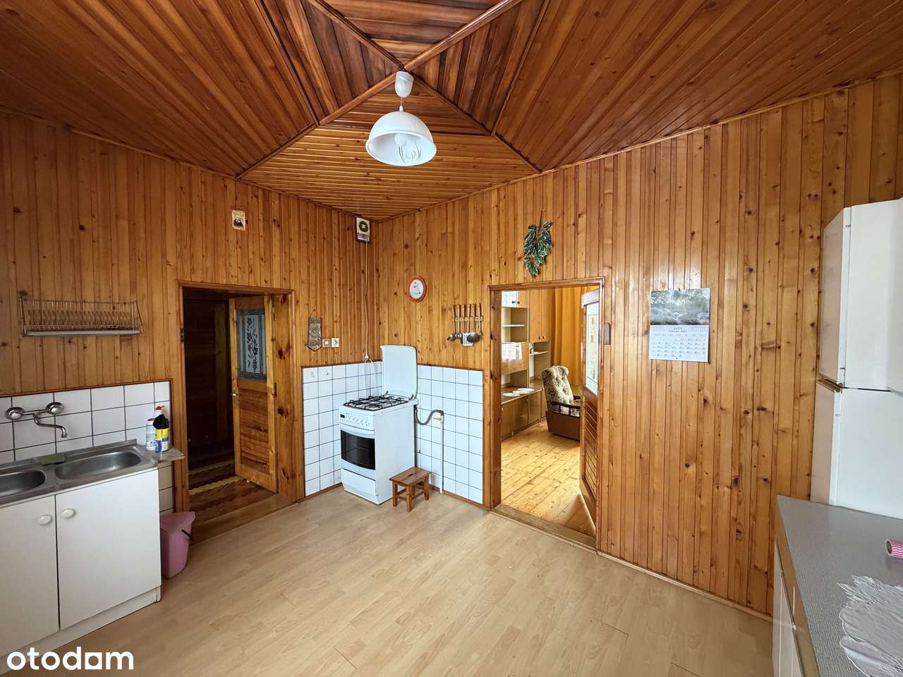 Super murowany dom w Zagórzu z potencjałem z działka 8 arów-12