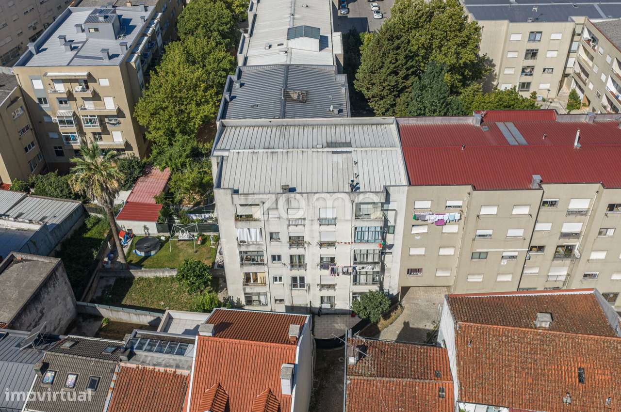 Apartamento T2 totalmente remodelado em São Lázaro - Braga-17